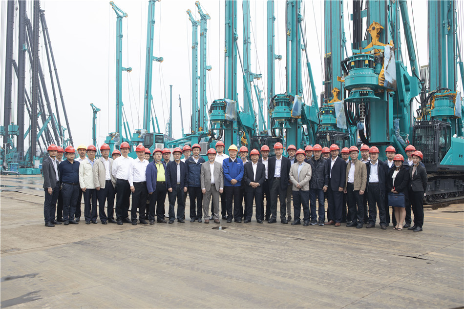 广州市国资委副主任张道泉率队考察山河智能