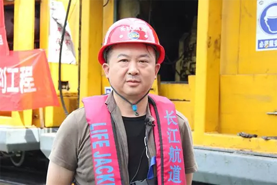 打造长江黄金水道!山河智能航道钻机轻松搞定水下礁石