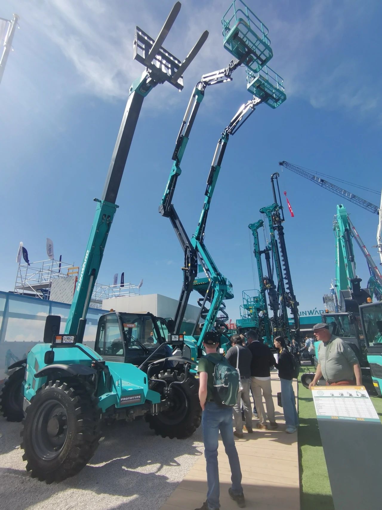 山河智能高空机械闪耀Bauma 2025！ 新能源技术与创新产品获全球瞩目